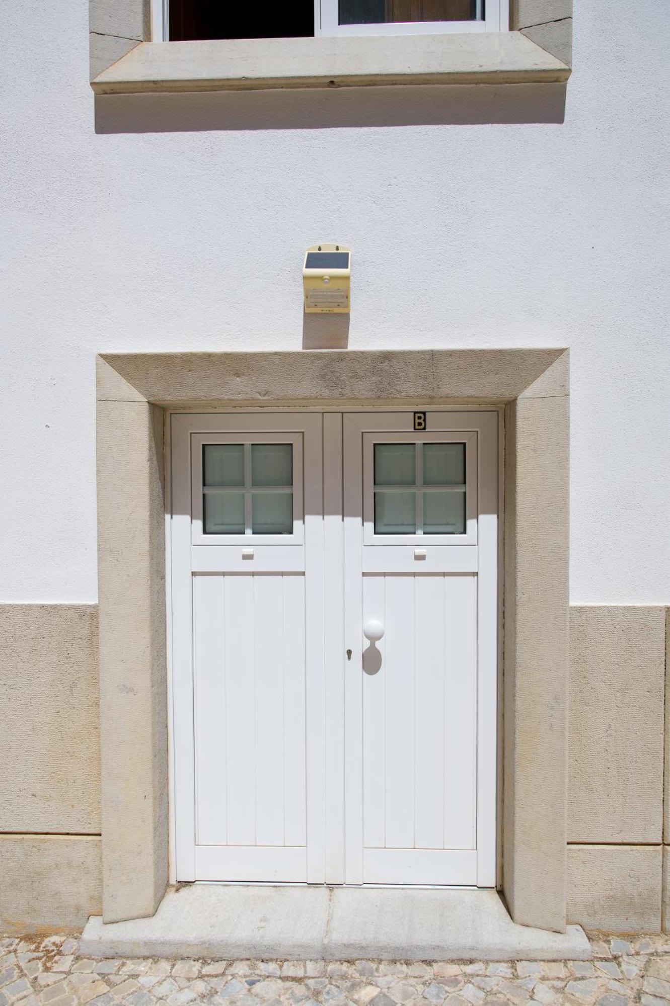 Moradia De Faro Hostel Exterior photo